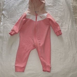 Baby clothes size 6-9 months